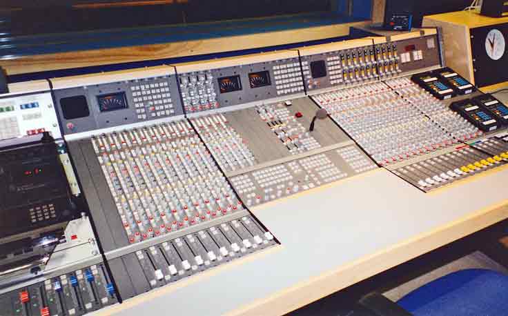 Calrec desk
