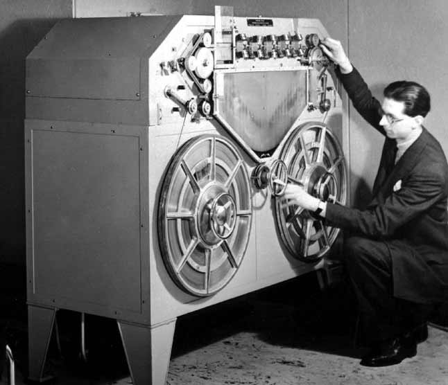 The Marconi-Stille Machine